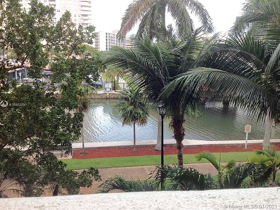 4th image of 17150 N Bay Rd #2311NOV-15