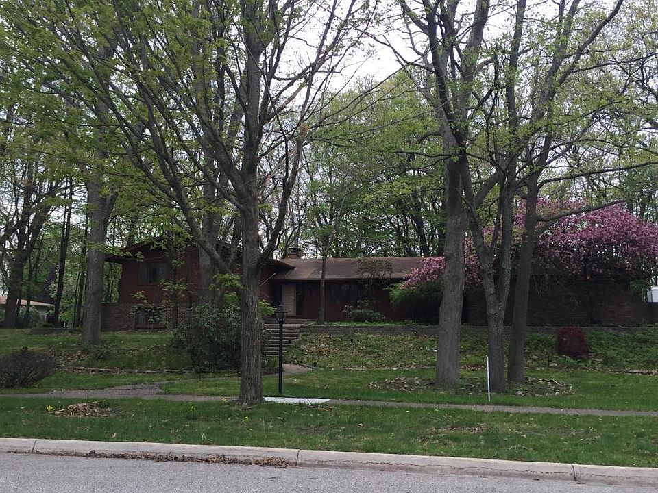 1st image of 1011 N Sherman St