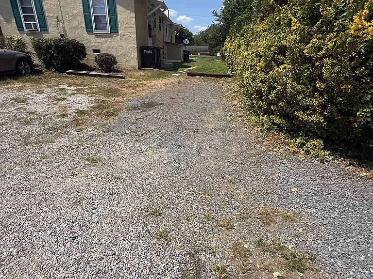 703 Parker St — Photo 13