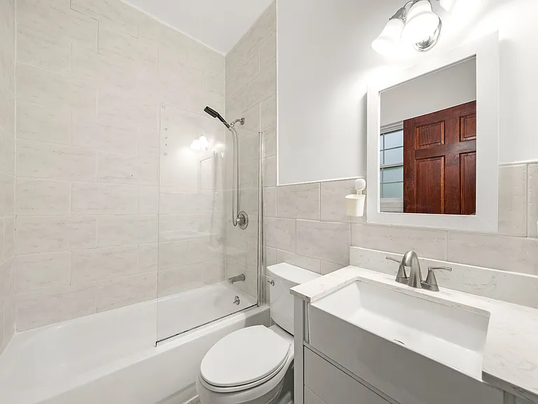 Primary Full Bathroom