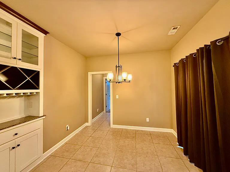 2590 E Carnation Ct — Photo 11