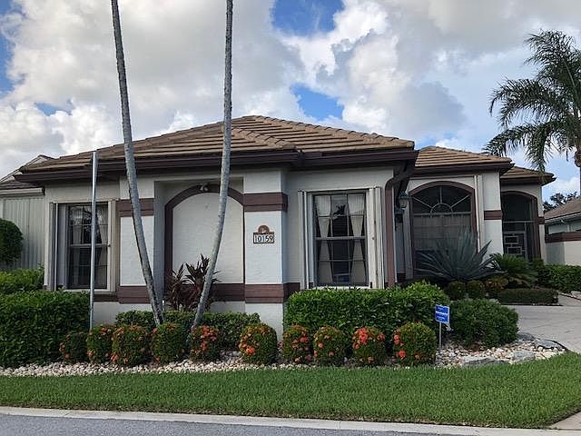 1st image of 10159 Lexington Lakes Blvd N