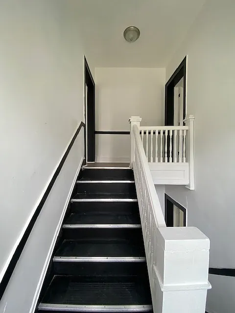 2 bed, $1,050 — Photo 3