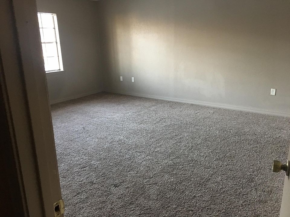 2nd image of 3330 Oneal Ln