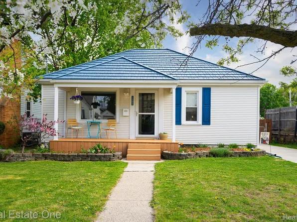 1205 George St, Lansing, MI 48910