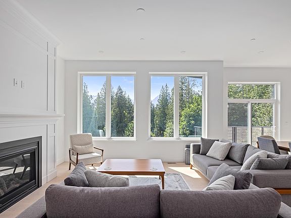 4th image of 3385 Mamquam Rd #37
