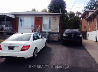 60 Seacliff Blvd, Toronto, ON M9L 2G4