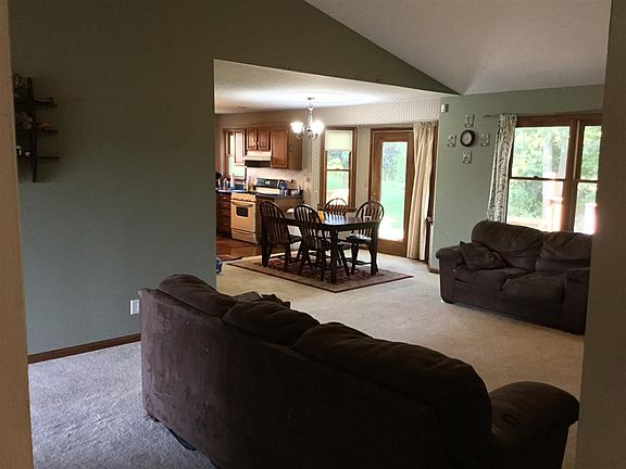4th image of 22938 Foxfire Dr