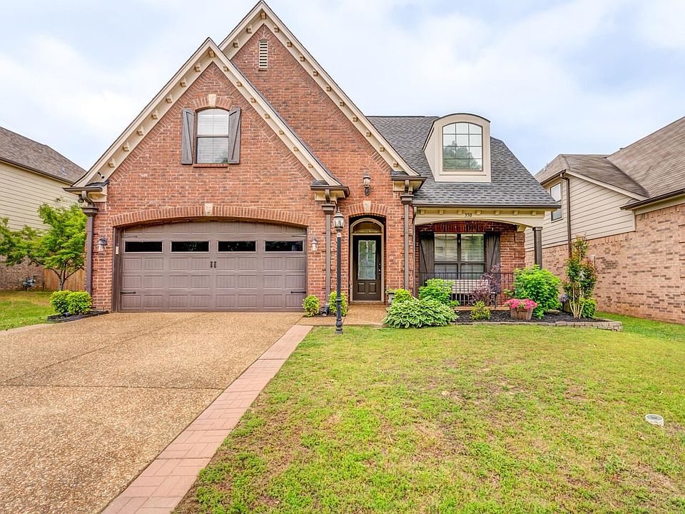 1st image of 350 Garden Springs Dr