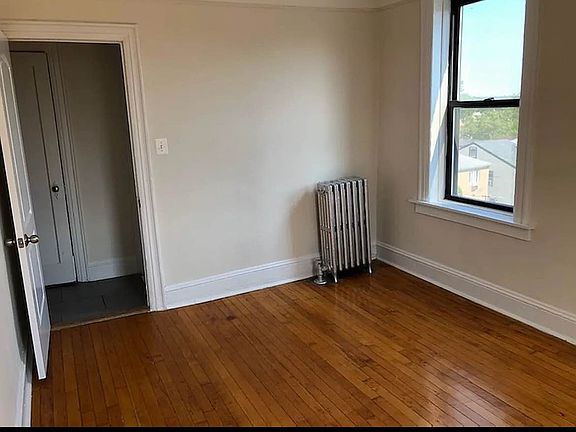 3rd image of 333 E 150th St #26