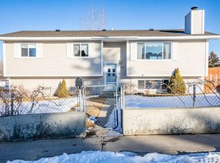 1150 Mountain View St, Green River, WY 82935