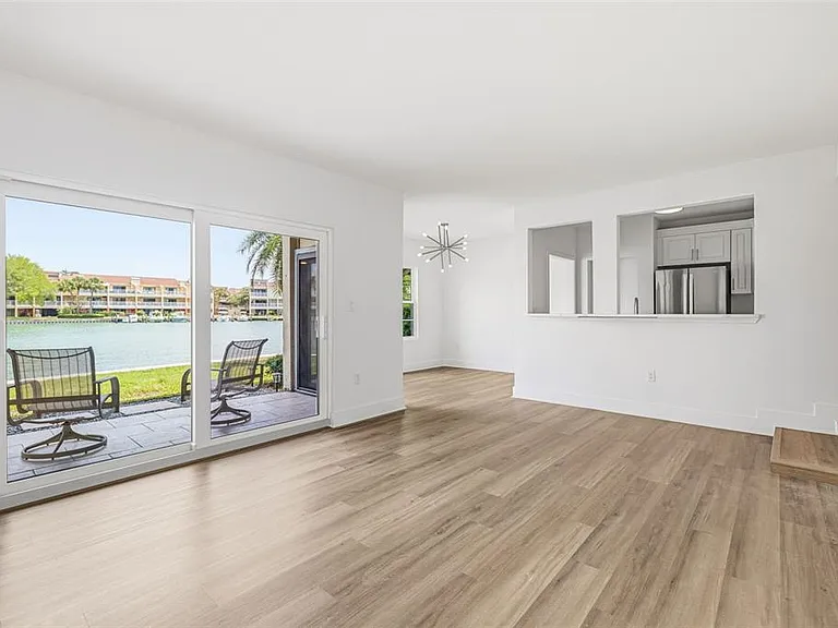 554 Plaza Seville Ct #103 — Photo 3
