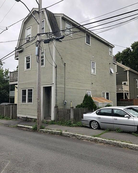 2nd image of 22 Herbert St