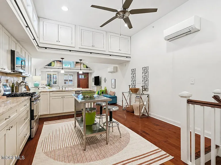 25 Surf Ave #1C — Photo 15
