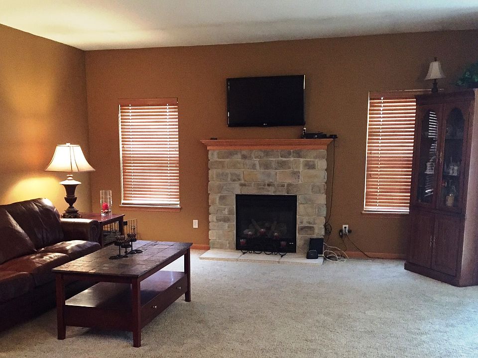 1st image of 8401 S Palomino Dr