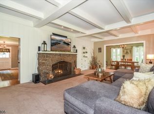 39 Circle Ave, Wayne, NJ 07470