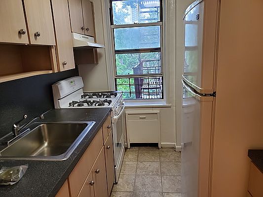 5th image of 72-81 113th St #M9