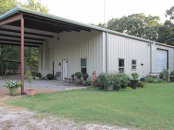 3rd image of 2271 Hare Ln