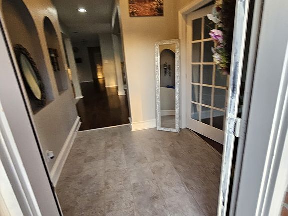 3rd image of 9324 Cedardale Dr