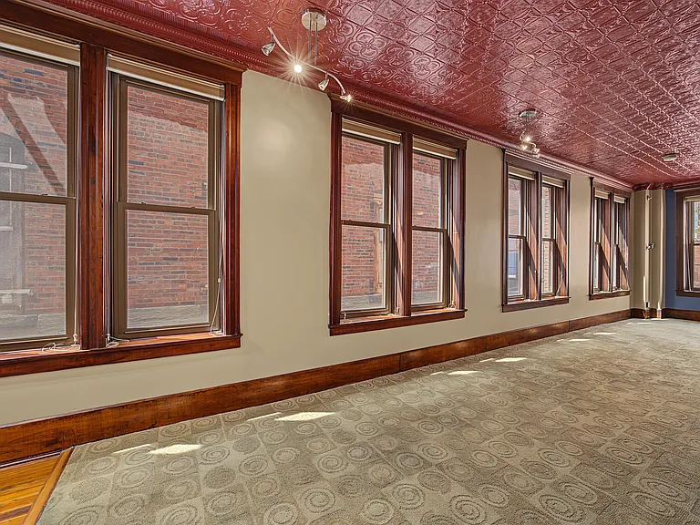 318 N Main St #A — Photo 8