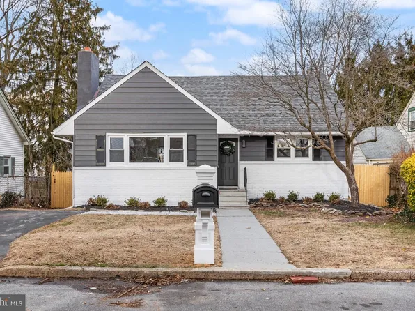 42 Hazelhurst Ave, Ewing, NJ 08638