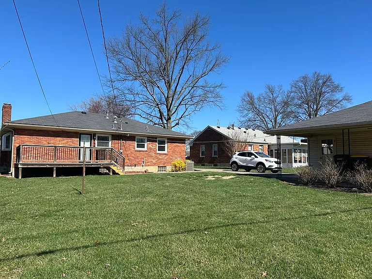 6892 Green Meadow Cir — Photo 18
