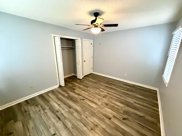 101 N Warwick Trce, Goose Creek, SC 29445