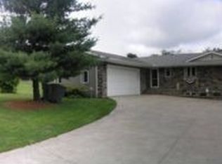 8260 Millfair Rd, Mckean, PA 16426