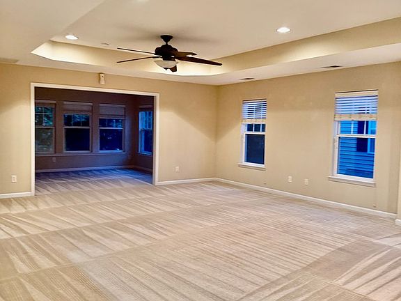 5th image of 949 Turtle Pond Ln