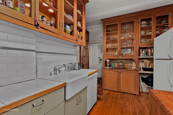 Sold by Corcoran | media 17