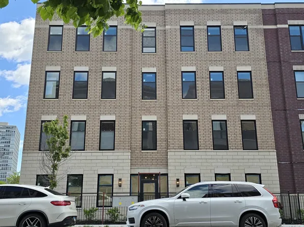 3105 S Giles Ave #1S, Chicago, IL 60616