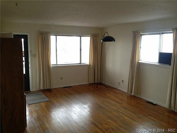 2nd image of 1702 Newcastle St