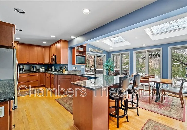 8709 Hidden Hill Ln — Photo 12