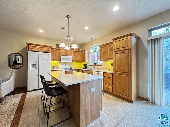 3rd image of 4031 Haines Rd