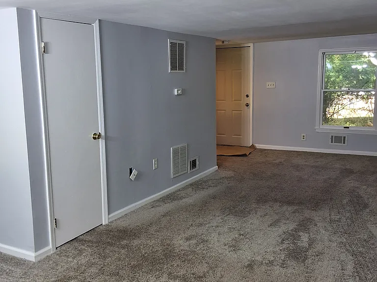 64 Washington Ave #B — Photo 10