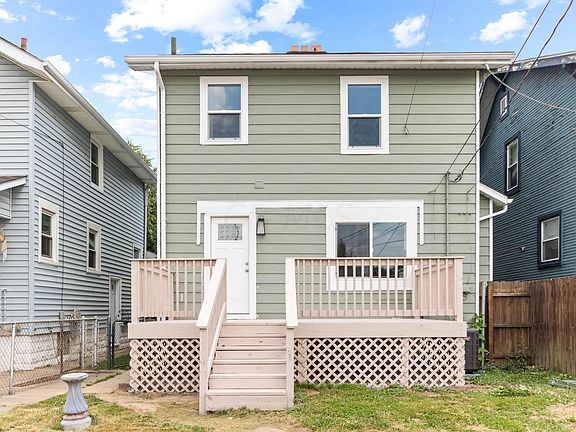 4th image of 284 Southwood Ave