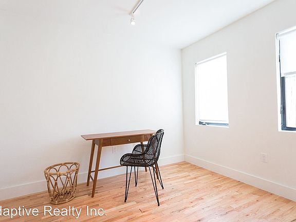 4th image of 1431 N Mohawk St #9242856