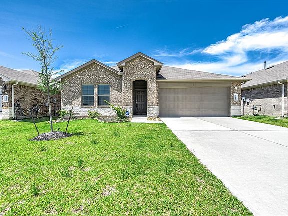 3rd image of 22810 Panaro River Dr