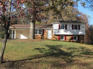 405 Logan Ct, King, NC 27021