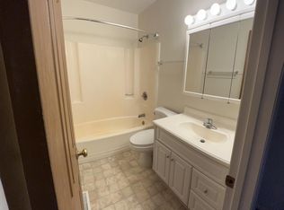 1500 Stroup Rd, Atwater, OH 44201