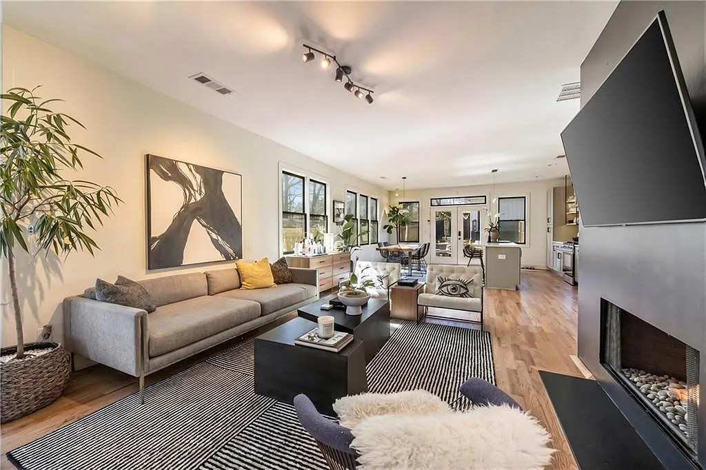 3 bed, 2.5 bath, 1608 sqft, $3,300 — Photo 3