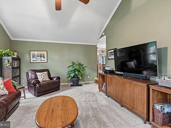 4th image of 777 Windgate Dr