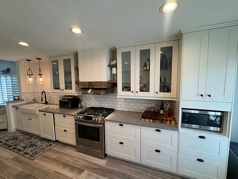 289 Vista Royale Cir W — Photo 14