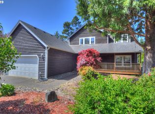 10445 Pine Ridge Dr, Nehalem, OR 97130