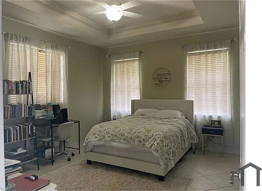 627 SW 47th Ter — Photo 9