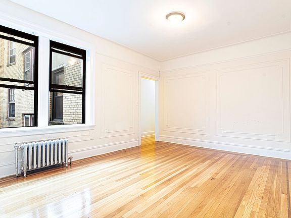 2nd image of 30-56 30th St #4K
