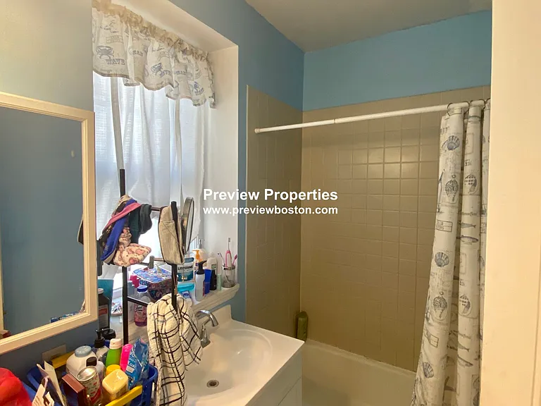 40 Chester St #8G — Photo 8