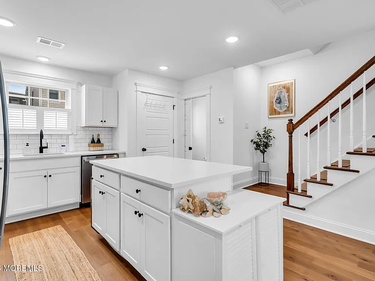 21 Shell Rd — Photo 12