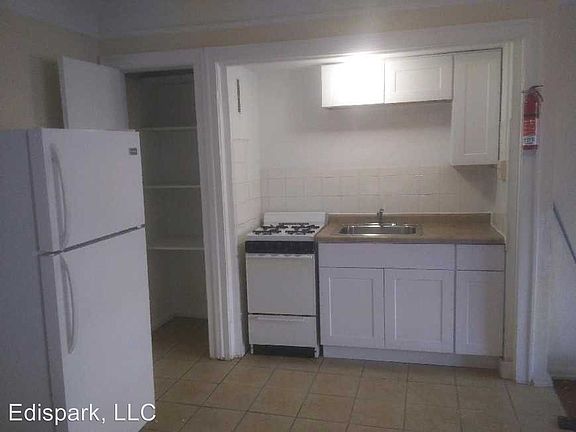4th image of 2036 S 5th Ave APT 107