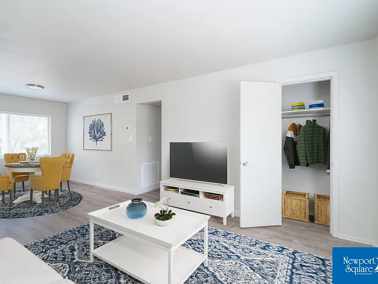Newport Square Apartments — Photo 11